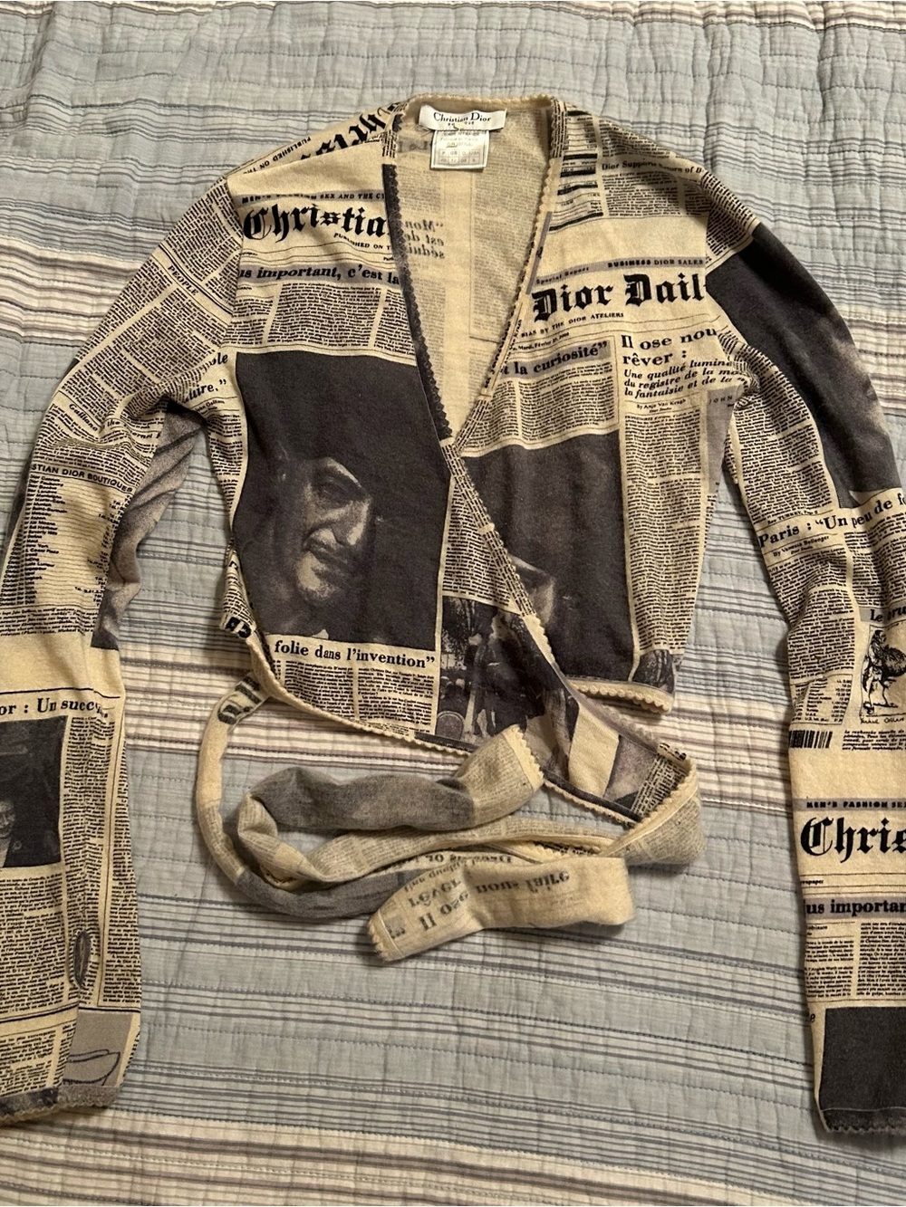 Dior by John Galliano Fall/Winter 2000 Runway Newspaper-Print Wrap Top - RARE!! - Picture 3 of 14